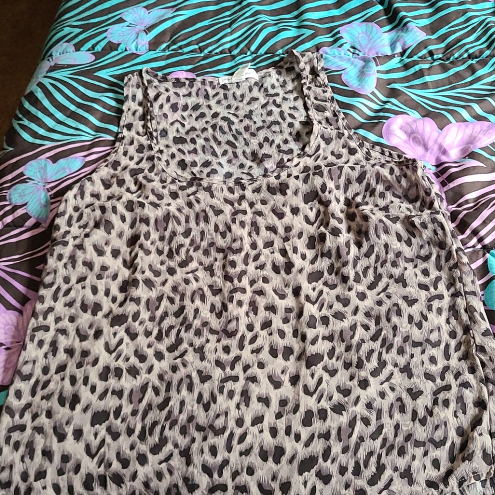 Sheer leapord tank